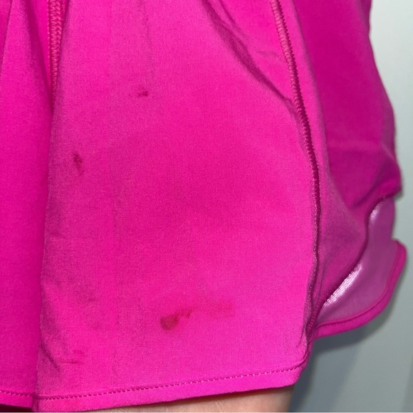 Lululemon Pow Pink Hotty Hot Shorts - Picture 6 of 6